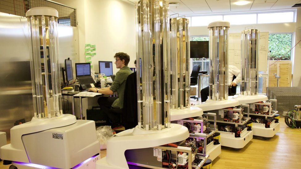 robot uv light disinfection