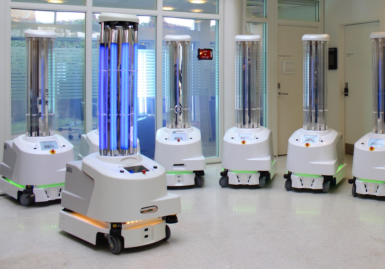 Use of UV Germ-Killing Robots in Medical Institutions